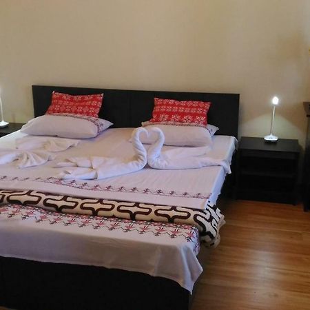 Edelweiss Guesthouse, Glamping And Camping Suhaia Exterior foto